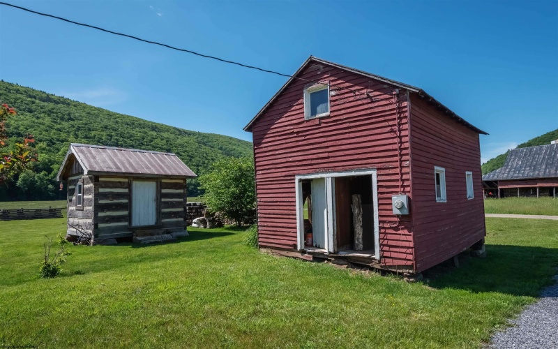 187 Leonard Lane, Franklin, West Virginia 26807-7044, 3 Bedrooms Bedrooms, 9 Rooms Rooms,2 BathroomsBathrooms,Single Family Detached,For Sale,Leonard,10164698