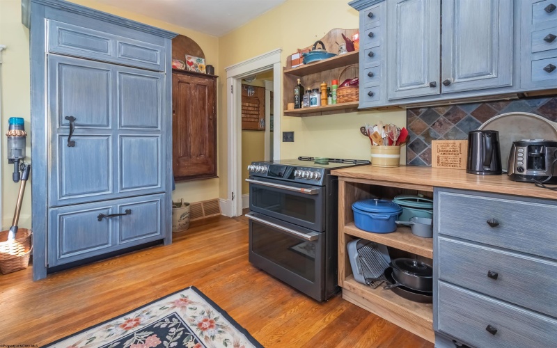 187 Leonard Lane, Franklin, West Virginia 26807-7044, 3 Bedrooms Bedrooms, 9 Rooms Rooms,2 BathroomsBathrooms,Single Family Detached,For Sale,Leonard,10164698