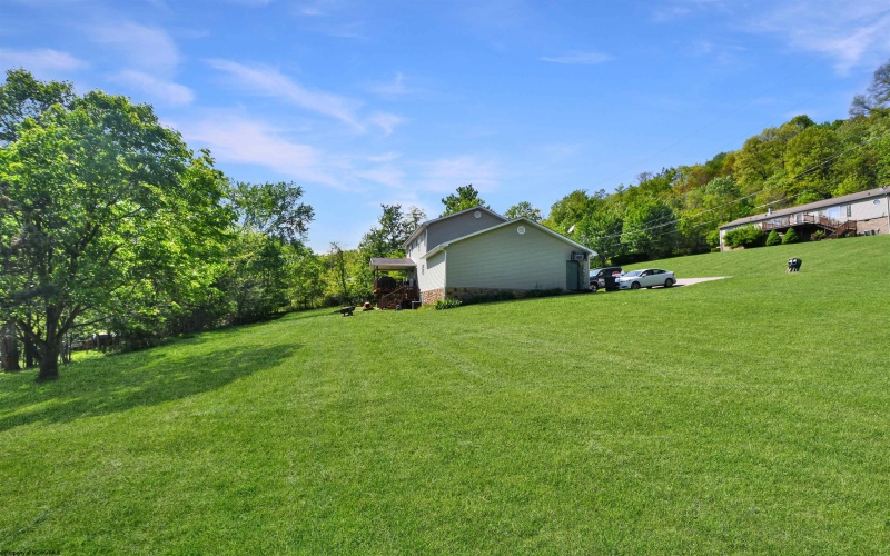 13 Devin Lane, Morgantown, West Virginia 26508, 4 Bedrooms Bedrooms, 8 Rooms Rooms,2 BathroomsBathrooms,Single Family Detached,For Sale,Devin,10164713