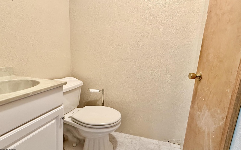 107 Mohawk Drive, Barrackville, West Virginia 26559, 3 Bedrooms Bedrooms, 6 Rooms Rooms,1 BathroomBathrooms,Single Family Detached,For Sale,Mohawk,10164715