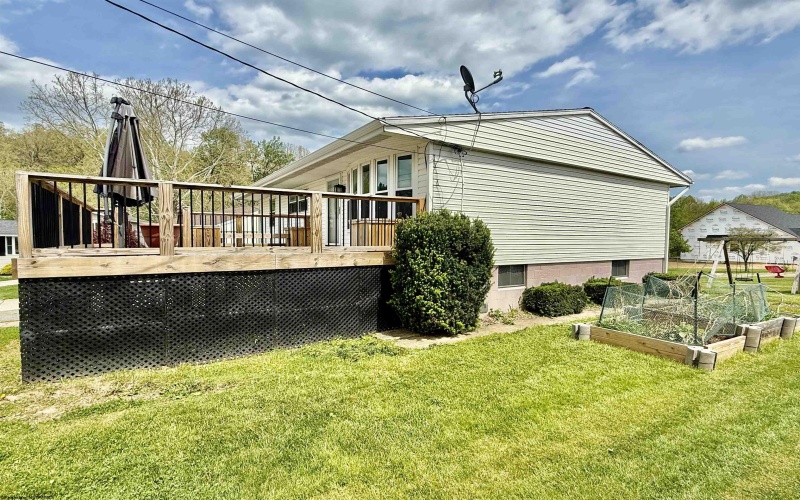 107 Mohawk Drive, Barrackville, West Virginia 26559, 3 Bedrooms Bedrooms, 6 Rooms Rooms,1 BathroomBathrooms,Single Family Detached,For Sale,Mohawk,10164715