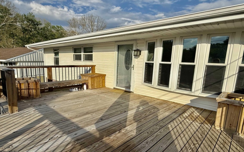 107 Mohawk Drive, Barrackville, West Virginia 26559, 3 Bedrooms Bedrooms, 6 Rooms Rooms,1 BathroomBathrooms,Single Family Detached,For Sale,Mohawk,10164715
