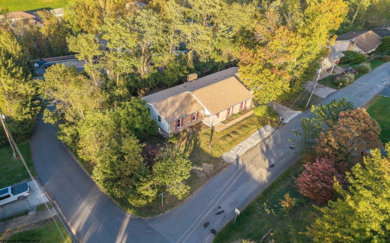 801 Cottonwood Street, Morgantown, West Virginia 26505, 5 Bedrooms Bedrooms, 9 Rooms Rooms,3 BathroomsBathrooms,Single Family Detached,For Sale,Cottonwood,10162058