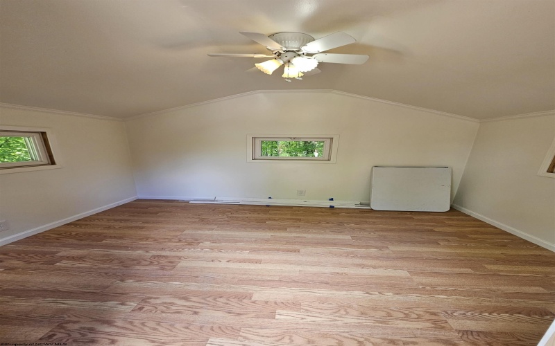 3923 Bear Mountain Road, Bridgeport, West Virginia 26330, 4 Bedrooms Bedrooms, 7 Rooms Rooms,2 BathroomsBathrooms,Single Family Detached,For Sale,Bear Mountain,10164731