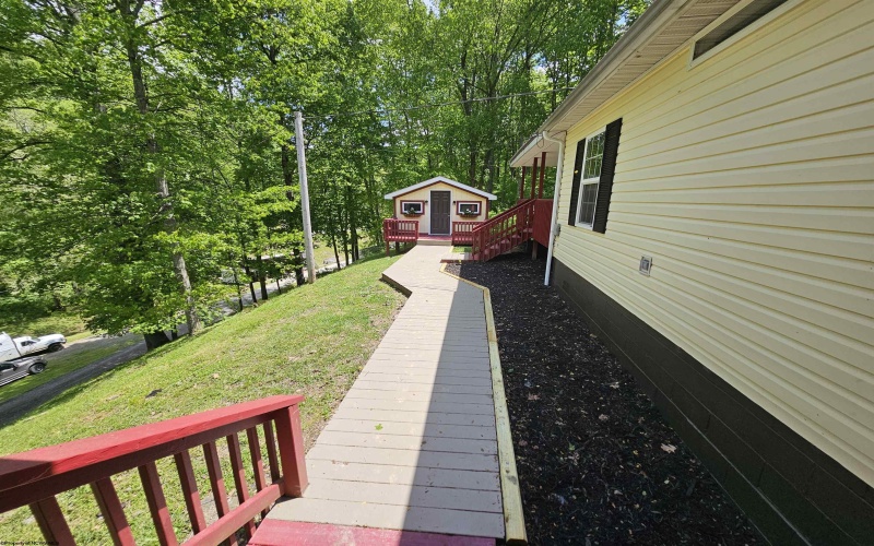 3923 Bear Mountain Road, Bridgeport, West Virginia 26330, 4 Bedrooms Bedrooms, 7 Rooms Rooms,2 BathroomsBathrooms,Single Family Detached,For Sale,Bear Mountain,10164731