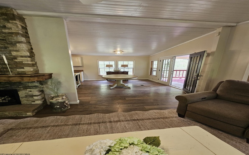 3923 Bear Mountain Road, Bridgeport, West Virginia 26330, 4 Bedrooms Bedrooms, 7 Rooms Rooms,2 BathroomsBathrooms,Single Family Detached,For Sale,Bear Mountain,10164731
