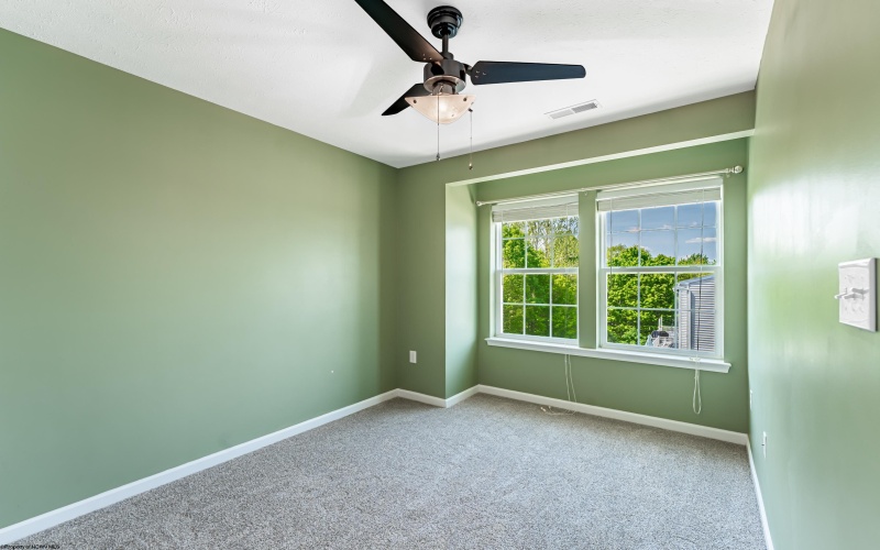 100 Woodside Drive, Morgantown, West Virginia 26508, 3 Bedrooms Bedrooms, 9 Rooms Rooms,2 BathroomsBathrooms,Single Family Attached,For Sale,Woodside,10164718