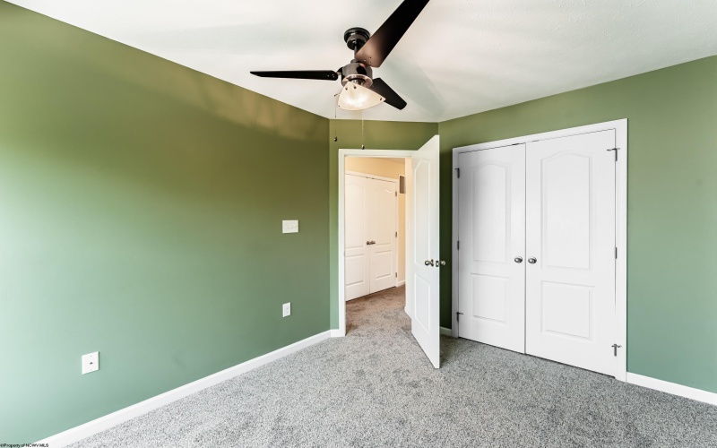 100 Woodside Drive, Morgantown, West Virginia 26508, 3 Bedrooms Bedrooms, 9 Rooms Rooms,2 BathroomsBathrooms,Single Family Attached,For Sale,Woodside,10164718
