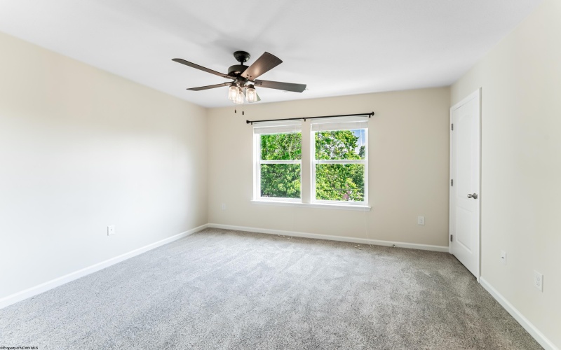 100 Woodside Drive, Morgantown, West Virginia 26508, 3 Bedrooms Bedrooms, 9 Rooms Rooms,2 BathroomsBathrooms,Single Family Attached,For Sale,Woodside,10164718
