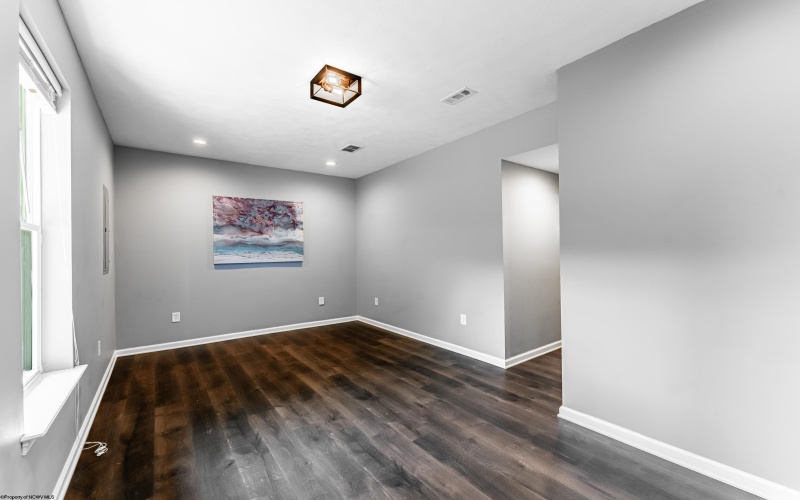 100 Woodside Drive, Morgantown, West Virginia 26508, 3 Bedrooms Bedrooms, 9 Rooms Rooms,2 BathroomsBathrooms,Single Family Attached,For Sale,Woodside,10164718
