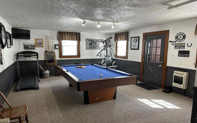 323 Court Avenue, Weston, West Virginia 26452-000, 3 Bedrooms Bedrooms, 9 Rooms Rooms,1 BathroomBathrooms,Single Family Detached,For Sale,Court,10164730