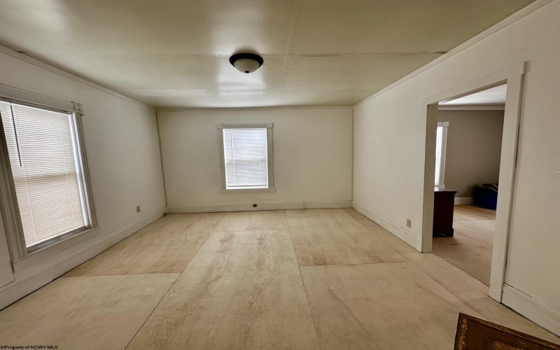 103 Washington Street, Mannington, West Virginia 26582-0000, 5 Bedrooms Bedrooms, 10 Rooms Rooms,2 BathroomsBathrooms,Single Family Detached,For Sale,Washington,10164729