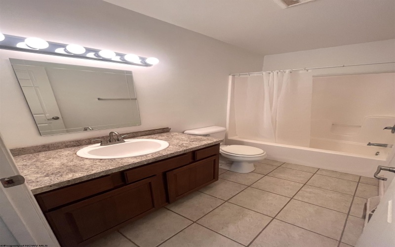 476 Kimberly Lane, Kingwood, West Virginia 26537, 3 Bedrooms Bedrooms, 6 Rooms Rooms,2 BathroomsBathrooms,Single Family Detached,For Sale,Kimberly,10164720