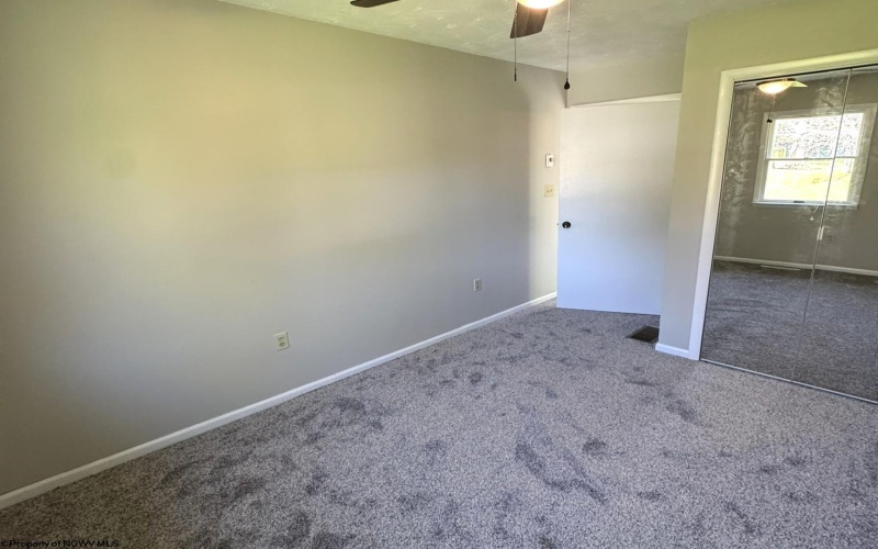 487 Oak Street, Kingwood, West Virginia 26537, 3 Bedrooms Bedrooms, 6 Rooms Rooms,1 BathroomBathrooms,Single Family Detached,For Sale,Oak,10164734