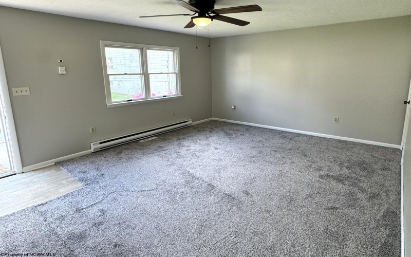 487 Oak Street, Kingwood, West Virginia 26537, 3 Bedrooms Bedrooms, 6 Rooms Rooms,1 BathroomBathrooms,Single Family Detached,For Sale,Oak,10164734