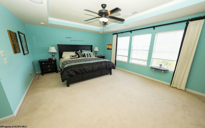 112 Birds Eye View Drive, Morgantown, West Virginia 26501, 3 Bedrooms Bedrooms, 8 Rooms Rooms,2 BathroomsBathrooms,Single Family Attached,For Sale,Birds Eye View,10164732