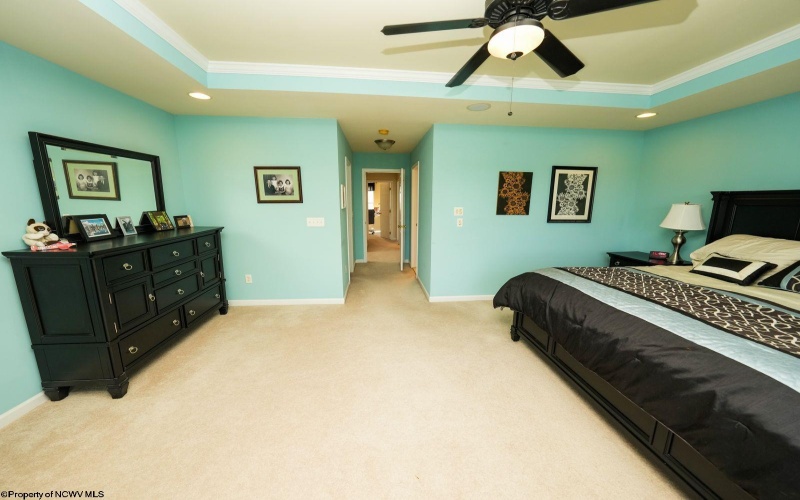 112 Birds Eye View Drive, Morgantown, West Virginia 26501, 3 Bedrooms Bedrooms, 8 Rooms Rooms,2 BathroomsBathrooms,Single Family Attached,For Sale,Birds Eye View,10164732