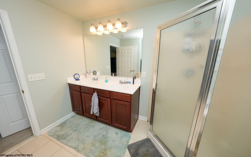 112 Birds Eye View Drive, Morgantown, West Virginia 26501, 3 Bedrooms Bedrooms, 8 Rooms Rooms,2 BathroomsBathrooms,Single Family Attached,For Sale,Birds Eye View,10164732