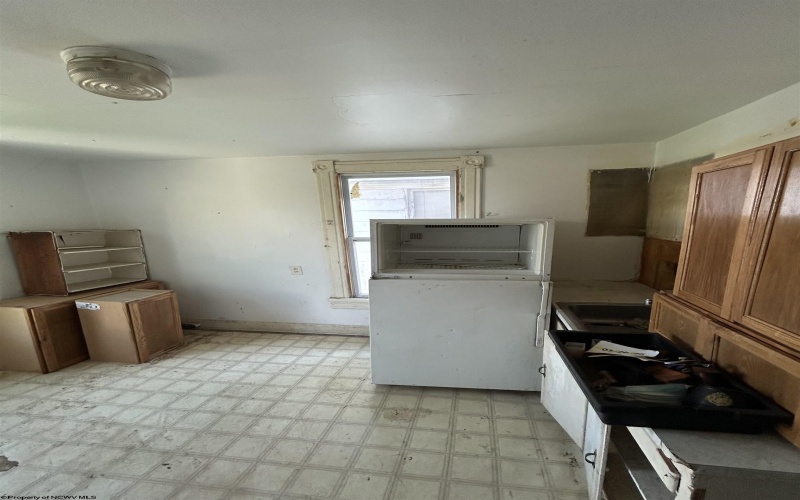 232 Watson Avenue, Fairmont, West Virginia 26554, ,Multi-unit/income,For Sale,Watson,10164741