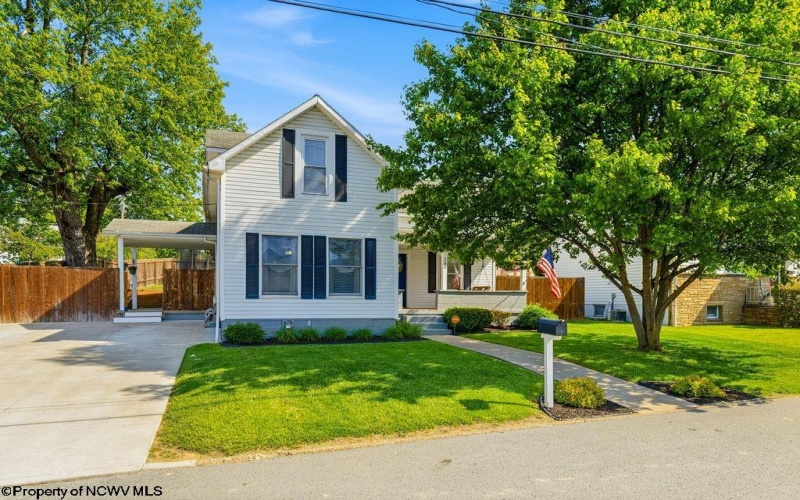 244 Ross Street, Bridgeport, West Virginia 26330, 4 Bedrooms Bedrooms, 7 Rooms Rooms,2 BathroomsBathrooms,Single Family Detached,For Sale,Ross,10164745