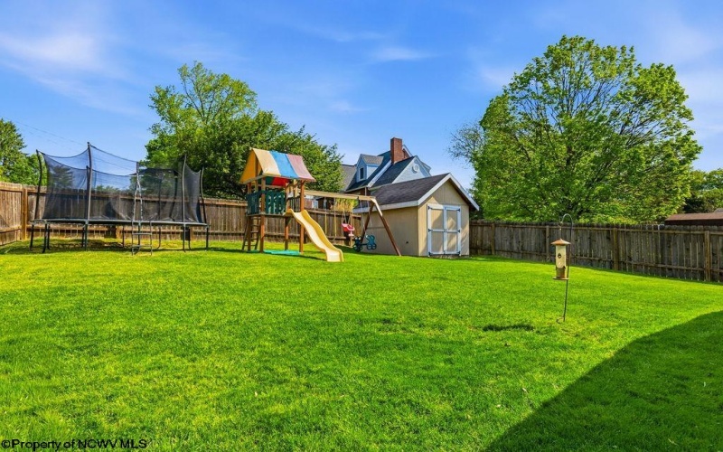 244 Ross Street, Bridgeport, West Virginia 26330, 4 Bedrooms Bedrooms, 7 Rooms Rooms,2 BathroomsBathrooms,Single Family Detached,For Sale,Ross,10164745