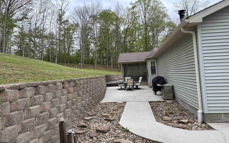 363 Sunny Brush Drive, Elkins, West Virginia 26241, 3 Bedrooms Bedrooms, 8 Rooms Rooms,2 BathroomsBathrooms,Single Family Detached,For Sale,Sunny Brush,10164760