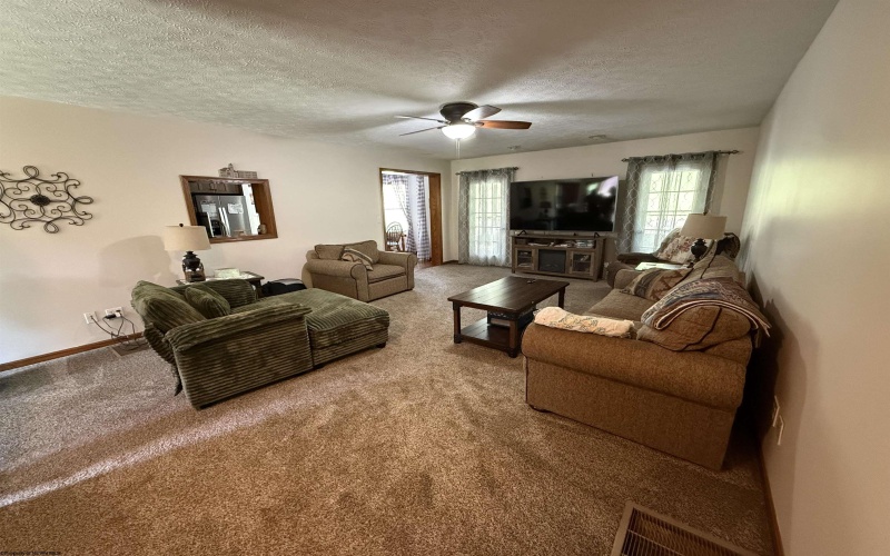 363 Sunny Brush Drive, Elkins, West Virginia 26241, 3 Bedrooms Bedrooms, 8 Rooms Rooms,2 BathroomsBathrooms,Single Family Detached,For Sale,Sunny Brush,10164760