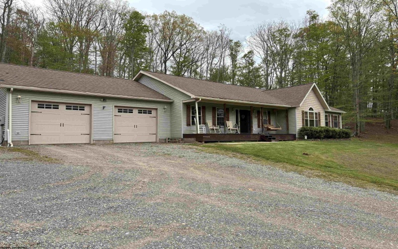 363 Sunny Brush Drive, Elkins, West Virginia 26241, 3 Bedrooms Bedrooms, 8 Rooms Rooms,2 BathroomsBathrooms,Single Family Detached,For Sale,Sunny Brush,10164760