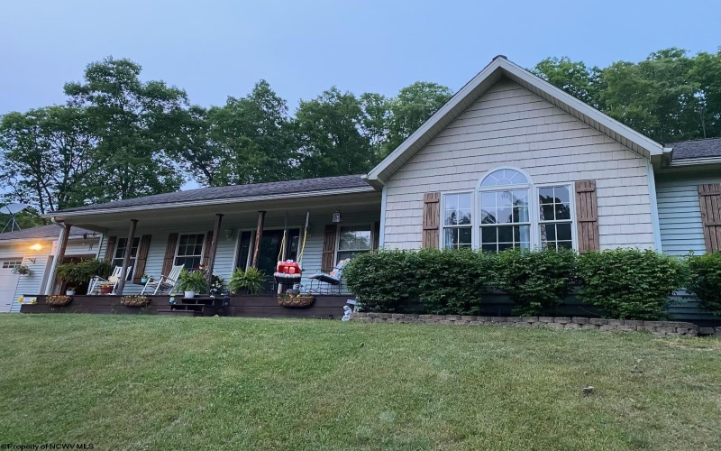 363 Sunny Brush Drive, Elkins, West Virginia 26241, 3 Bedrooms Bedrooms, 8 Rooms Rooms,2 BathroomsBathrooms,Single Family Detached,For Sale,Sunny Brush,10164760
