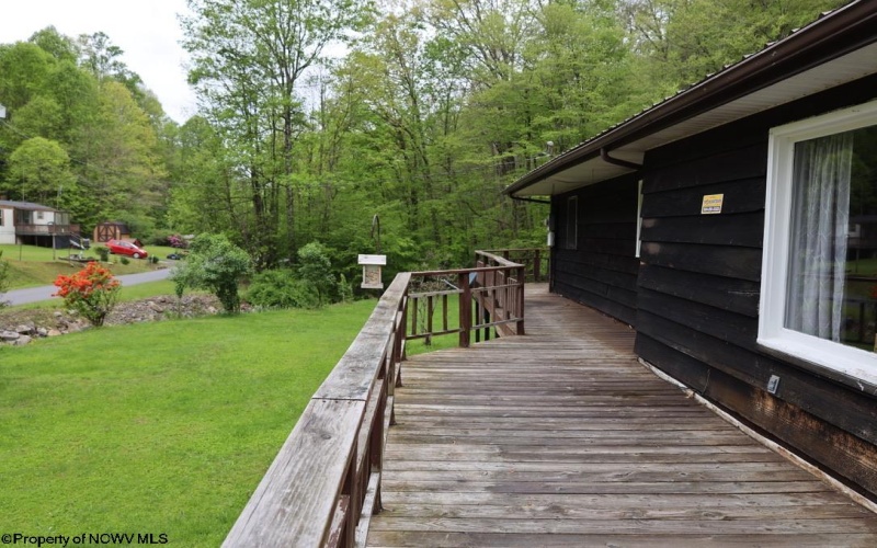 965 Evans Run Road, Elkins, West Virginia 26241, 3 Bedrooms Bedrooms, 7 Rooms Rooms,1 BathroomBathrooms,Single Family Detached,For Sale,Evans Run,10164763