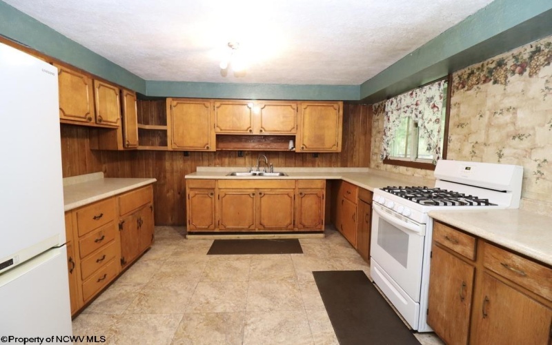 965 Evans Run Road, Elkins, West Virginia 26241, 3 Bedrooms Bedrooms, 7 Rooms Rooms,1 BathroomBathrooms,Single Family Detached,For Sale,Evans Run,10164763