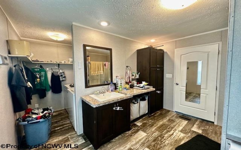 884 Harter Hill Road, Worthington, West Virginia 26591-0000, 4 Bedrooms Bedrooms, 7 Rooms Rooms,2 BathroomsBathrooms,Single Family Detached,For Sale,Harter Hill,10164759