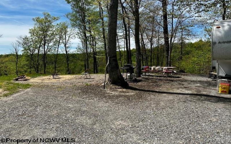 884 Harter Hill Road, Worthington, West Virginia 26591-0000, 4 Bedrooms Bedrooms, 7 Rooms Rooms,2 BathroomsBathrooms,Single Family Detached,For Sale,Harter Hill,10164759