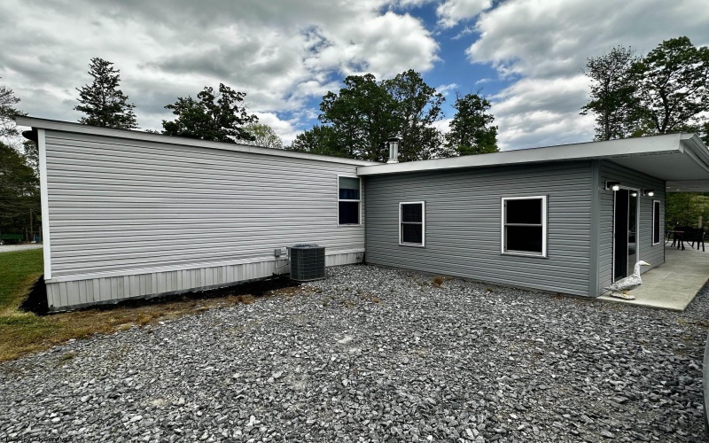 884 Harter Hill Road, Worthington, West Virginia 26591-0000, 4 Bedrooms Bedrooms, 7 Rooms Rooms,2 BathroomsBathrooms,Single Family Detached,For Sale,Harter Hill,10164759