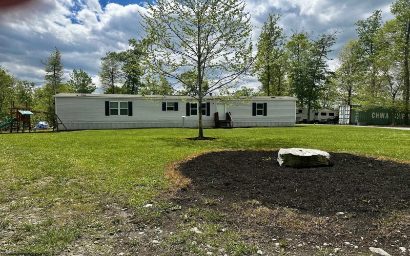 884 Harter Hill Road, Worthington, West Virginia 26591-0000, 4 Bedrooms Bedrooms, 7 Rooms Rooms,2 BathroomsBathrooms,Single Family Detached,For Sale,Harter Hill,10164759