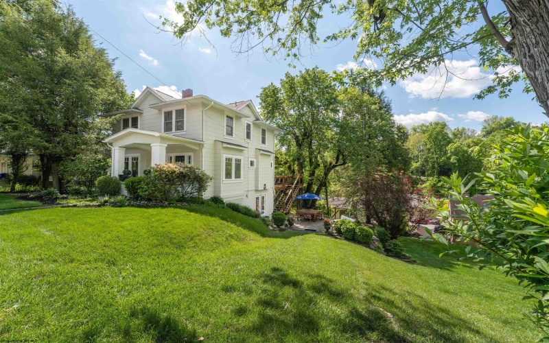 14 Sunset Drive, Fairmont, West Virginia 26554, 3 Bedrooms Bedrooms, 7 Rooms Rooms,2 BathroomsBathrooms,Single Family Detached,For Sale,Sunset,10164754