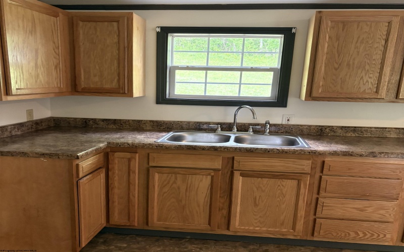 24 Seventh Street, Hendricks, West Virginia 26271, 3 Bedrooms Bedrooms, 5 Rooms Rooms,2 BathroomsBathrooms,Single Family Detached,For Sale,Seventh,10164757