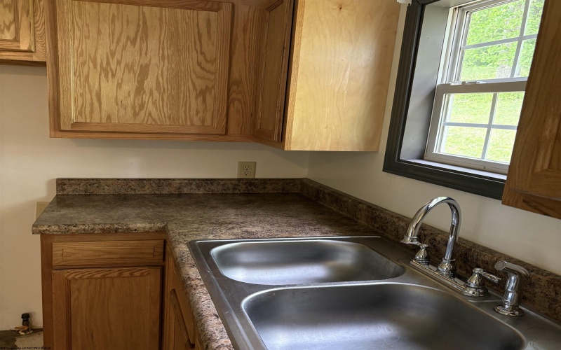 24 Seventh Street, Hendricks, West Virginia 26271, 3 Bedrooms Bedrooms, 5 Rooms Rooms,2 BathroomsBathrooms,Single Family Detached,For Sale,Seventh,10164757