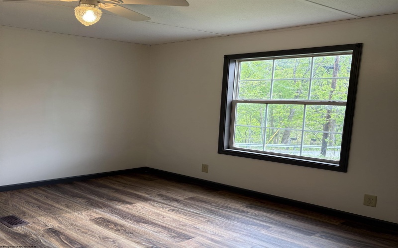 24 Seventh Street, Hendricks, West Virginia 26271, 3 Bedrooms Bedrooms, 5 Rooms Rooms,2 BathroomsBathrooms,Single Family Detached,For Sale,Seventh,10164757