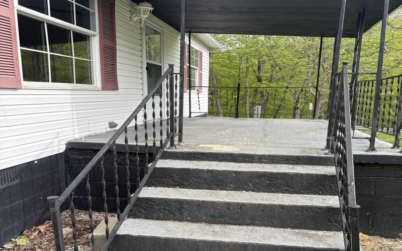 24 Seventh Street, Hendricks, West Virginia 26271, 3 Bedrooms Bedrooms, 5 Rooms Rooms,2 BathroomsBathrooms,Single Family Detached,For Sale,Seventh,10164757