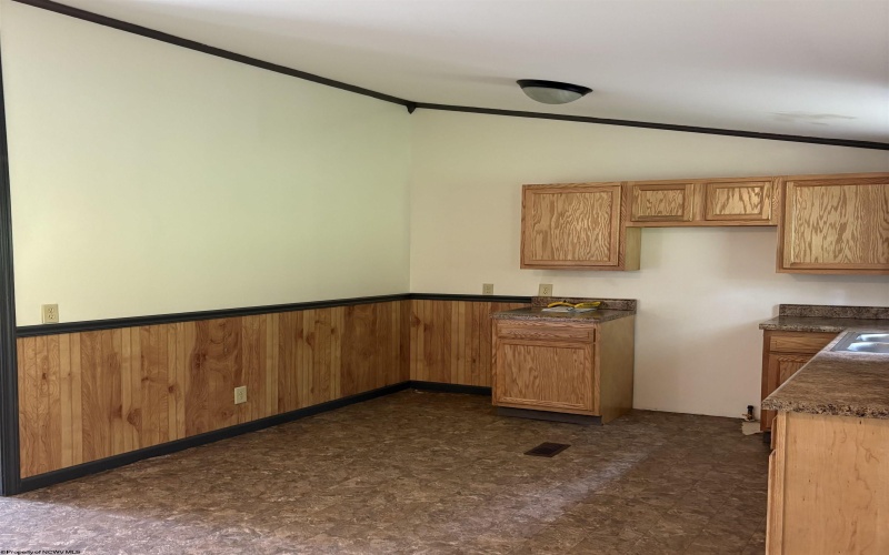 24 Seventh Street, Hendricks, West Virginia 26271, 3 Bedrooms Bedrooms, 5 Rooms Rooms,2 BathroomsBathrooms,Single Family Detached,For Sale,Seventh,10164757