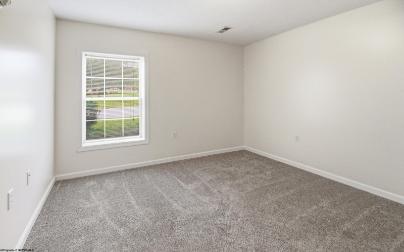 439 Kensington Avenue, Morgantown, West Virginia 26505, 4 Bedrooms Bedrooms, 7 Rooms Rooms,3 BathroomsBathrooms,Single Family Attached,For Sale,Kensington,10164755