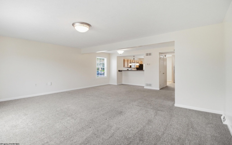 439 Kensington Avenue, Morgantown, West Virginia 26505, 4 Bedrooms Bedrooms, 7 Rooms Rooms,3 BathroomsBathrooms,Single Family Attached,For Sale,Kensington,10164755