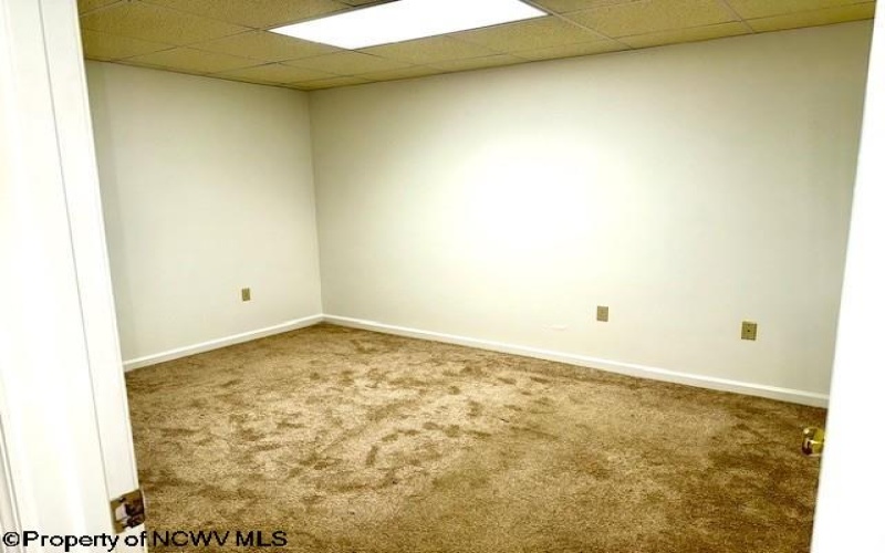 1392 Bennett Drive, Morgantown, West Virginia 26508, 4 Bedrooms Bedrooms, 8 Rooms Rooms,3 BathroomsBathrooms,Residential Rentals,For Rent,Bennett,10164756