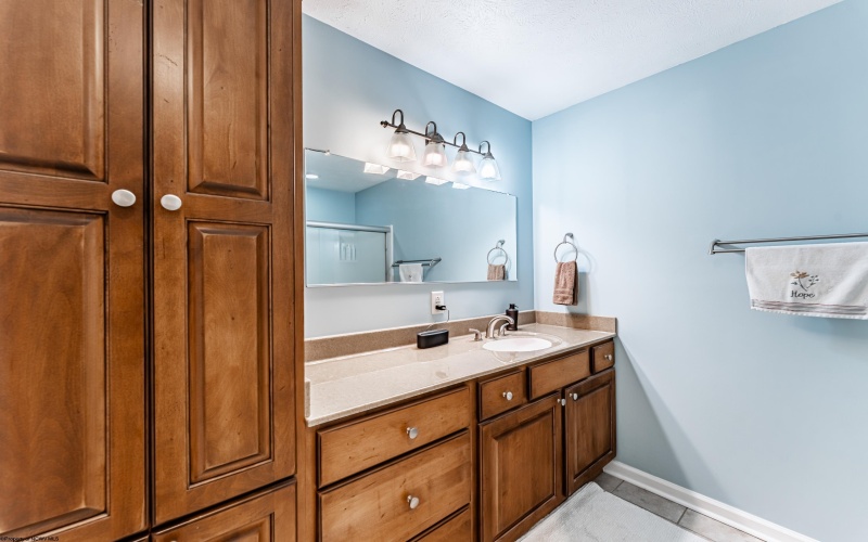 1148 Grandview Drive, Fairmont, West Virginia 26554, 3 Bedrooms Bedrooms, 7 Rooms Rooms,3 BathroomsBathrooms,Single Family Detached,For Sale,Grandview,10164753