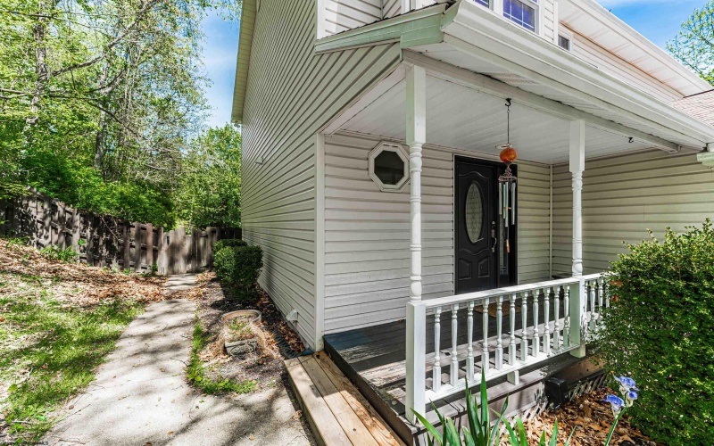 1148 Grandview Drive, Fairmont, West Virginia 26554, 3 Bedrooms Bedrooms, 7 Rooms Rooms,3 BathroomsBathrooms,Single Family Detached,For Sale,Grandview,10164753