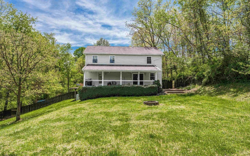 1148 Grandview Drive, Fairmont, West Virginia 26554, 3 Bedrooms Bedrooms, 7 Rooms Rooms,3 BathroomsBathrooms,Single Family Detached,For Sale,Grandview,10164753