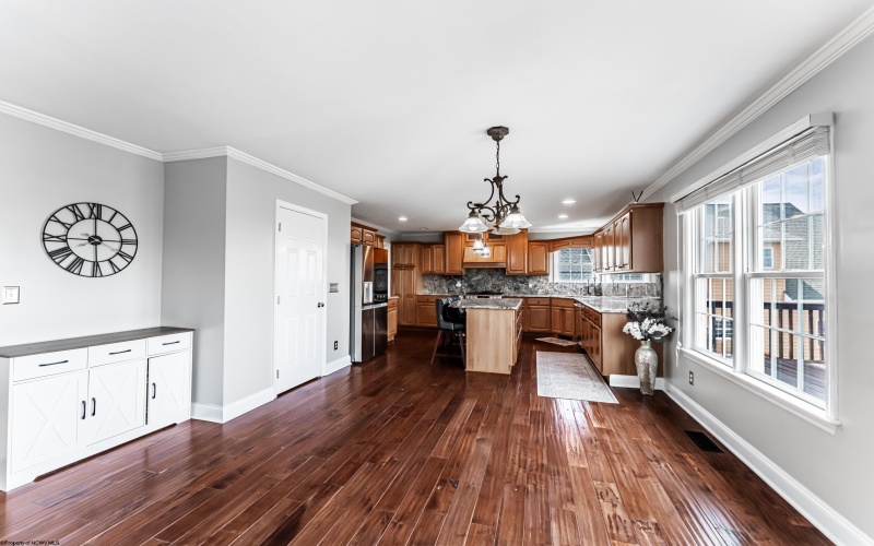 184 Donna Avenue, Morgantown, West Virginia 26505, 3 Bedrooms Bedrooms, 7 Rooms Rooms,2 BathroomsBathrooms,Single Family Detached,For Sale,Donna,10164751