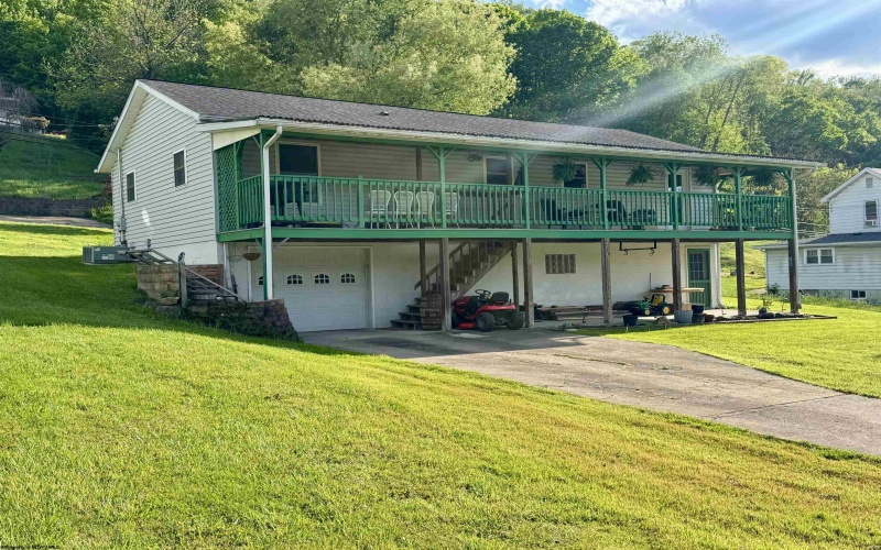 120 Bridge Street, Monongah, West Virginia 26554, 2 Bedrooms Bedrooms, 7 Rooms Rooms,2 BathroomsBathrooms,Single Family Detached,For Sale,Bridge,10164750