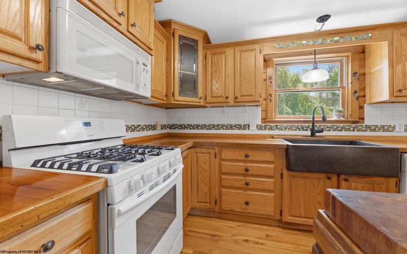 12 Miller Road, Albright, West Virginia 26519, 3 Bedrooms Bedrooms, 11 Rooms Rooms,3 BathroomsBathrooms,Single Family Detached,For Sale,Miller,10164749